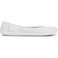 Be Lenka Sophie Chalk white