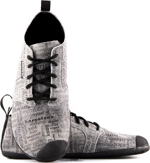 Saltic Fura Fashion News harmaa