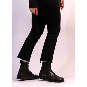 Lang.S (by Tikki Shoes) Kombat
