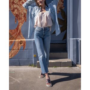 Lang.S (by Tikki Shoes) Reed